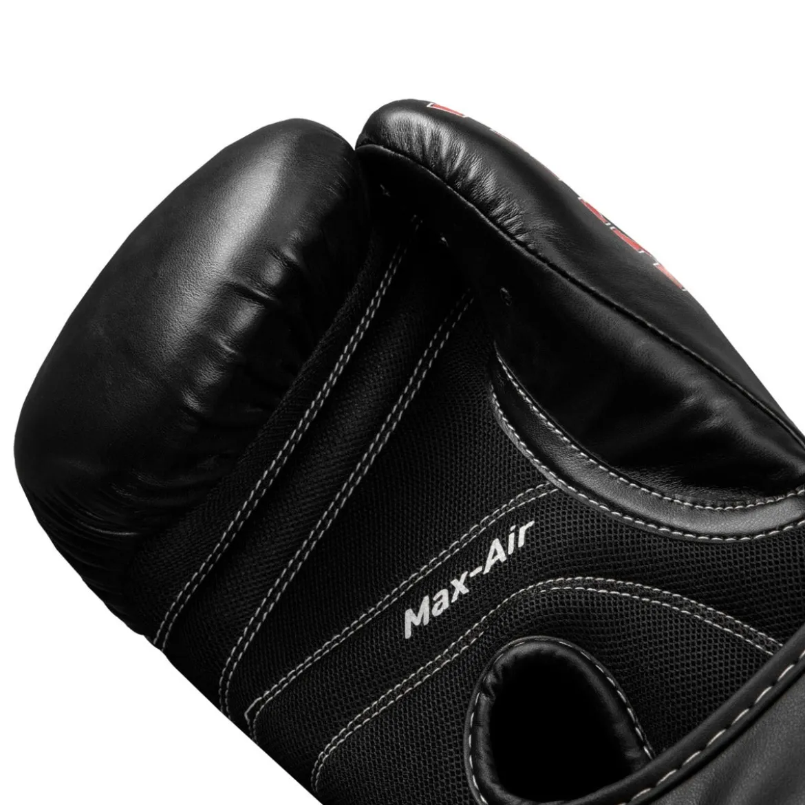 TITLE Classic Black Max Boxing Gloves