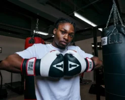 TITLE GEL Suspense Training Gloves