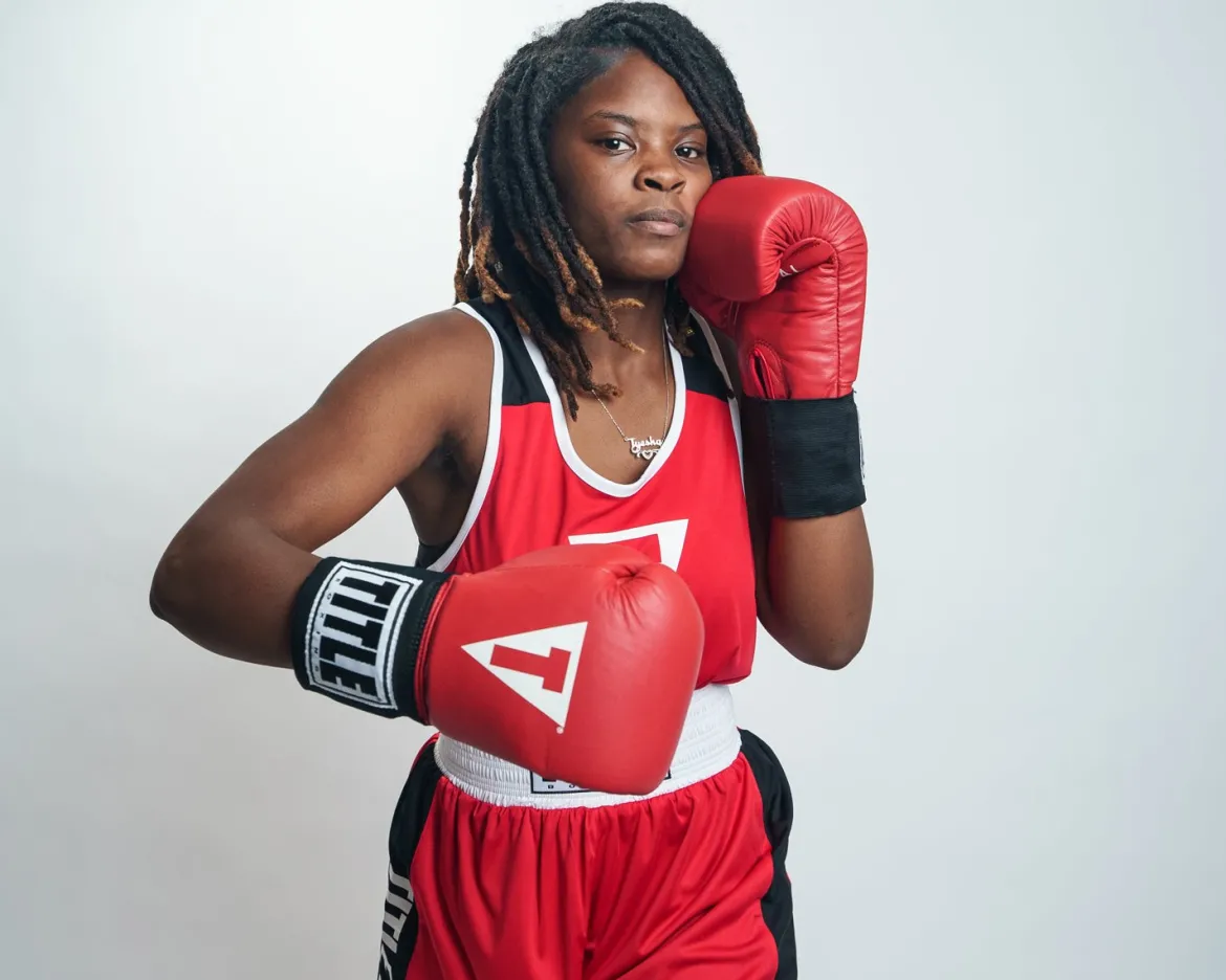 TITLE USA Boxing Competition Gloves - Elastic