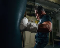 TITLE White Training Gloves 2.0