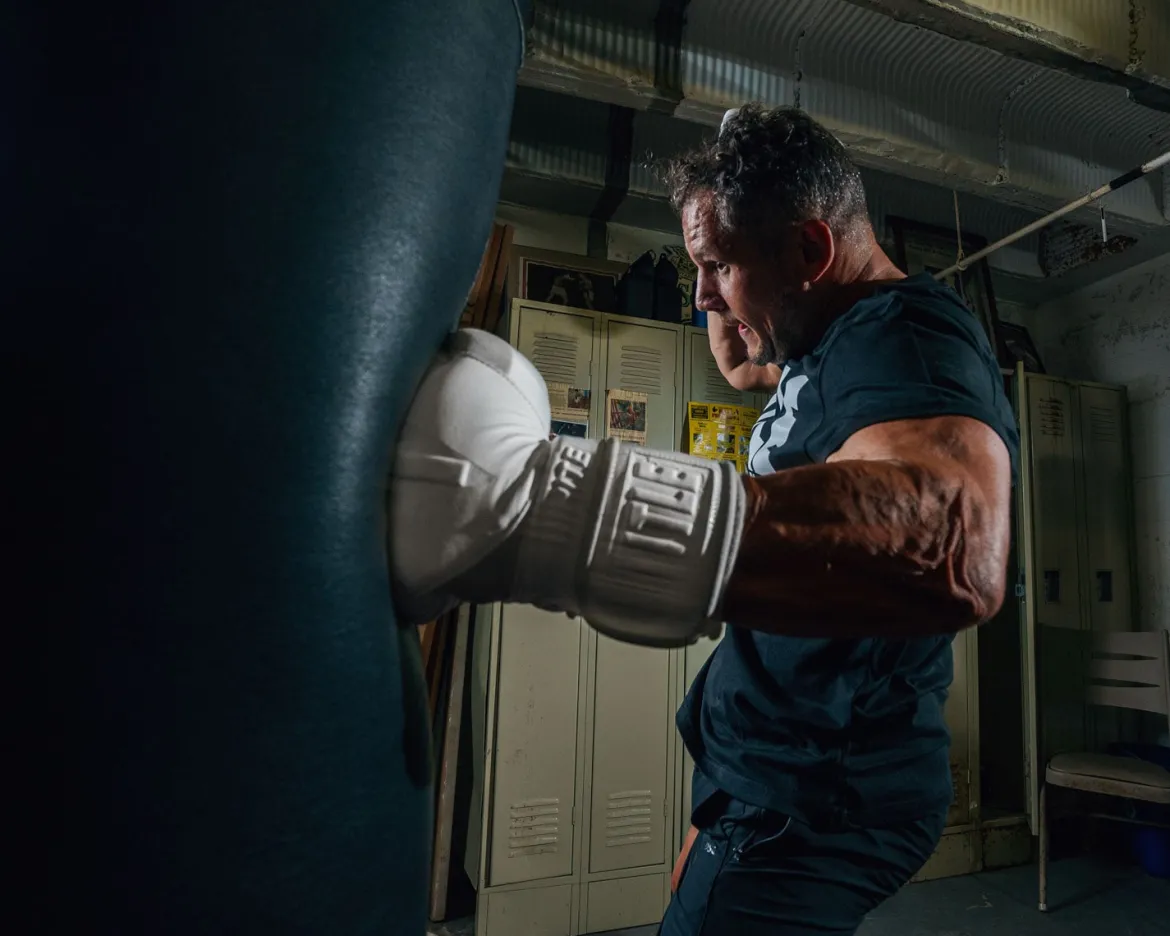 TITLE White Training Gloves 2.0